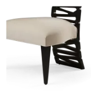 صورة كرسي محفور يدويًا