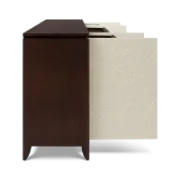 صورة خزانة أنيقة