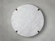صورة طاولة بلوط