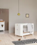 Picture of Convertible Wood Bed in White-Oiled Oak Finish